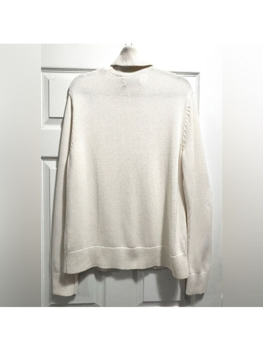 Aritzia TNA York Turtleneck Sweater Cream Cotton Blend Relaxed Fit Size Small - Picture 10 of 14